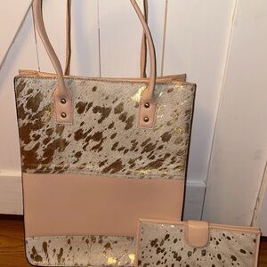 Elegant Beige and Gold Women's Tote Bag